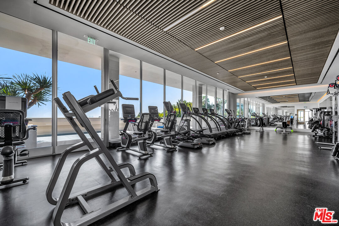 9255 Doheny Rd Unit: 2504