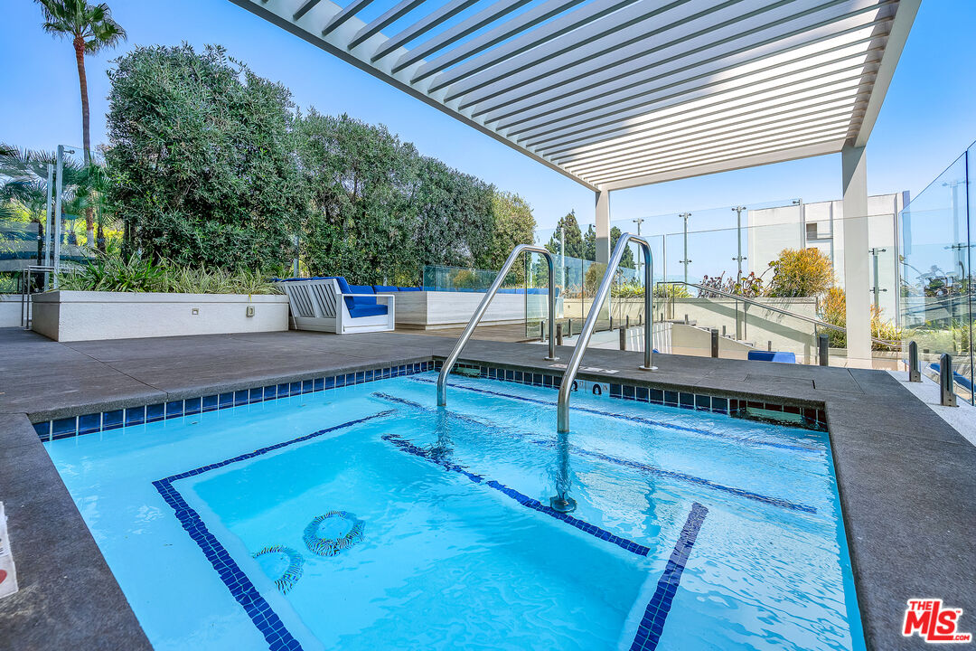 9255 Doheny Rd Unit: 2504