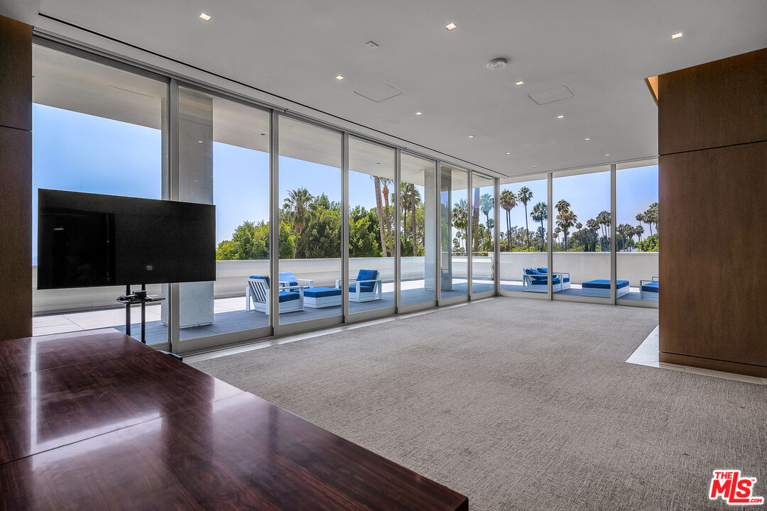 9255 Doheny Rd Unit: 2504