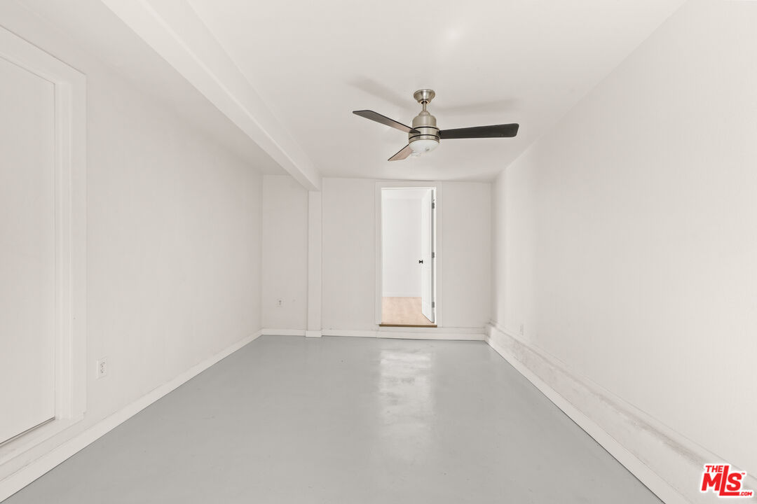 1434 24th St Unit: 1/2