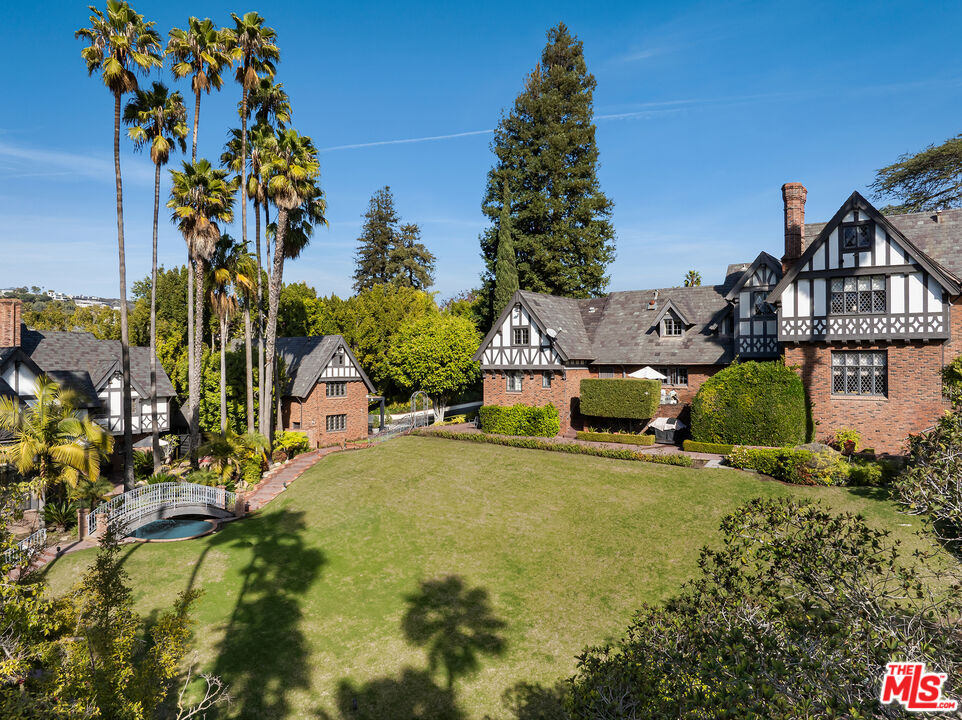 259 St Pierre Rd