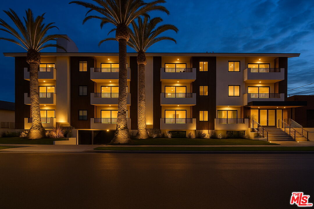 3750 Glendon Ave Unit: 34