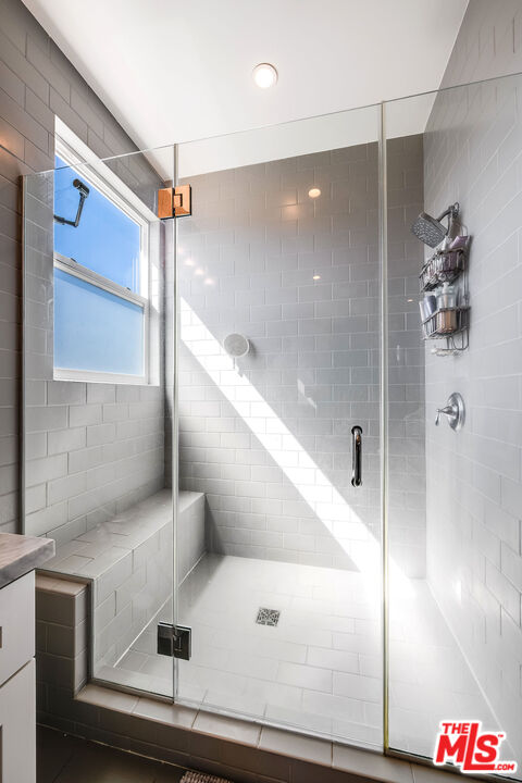 4840 Cleon Ave Unit: 108