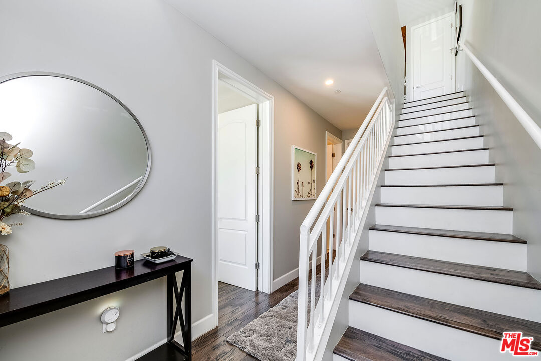 4840 Cleon Ave Unit: 108