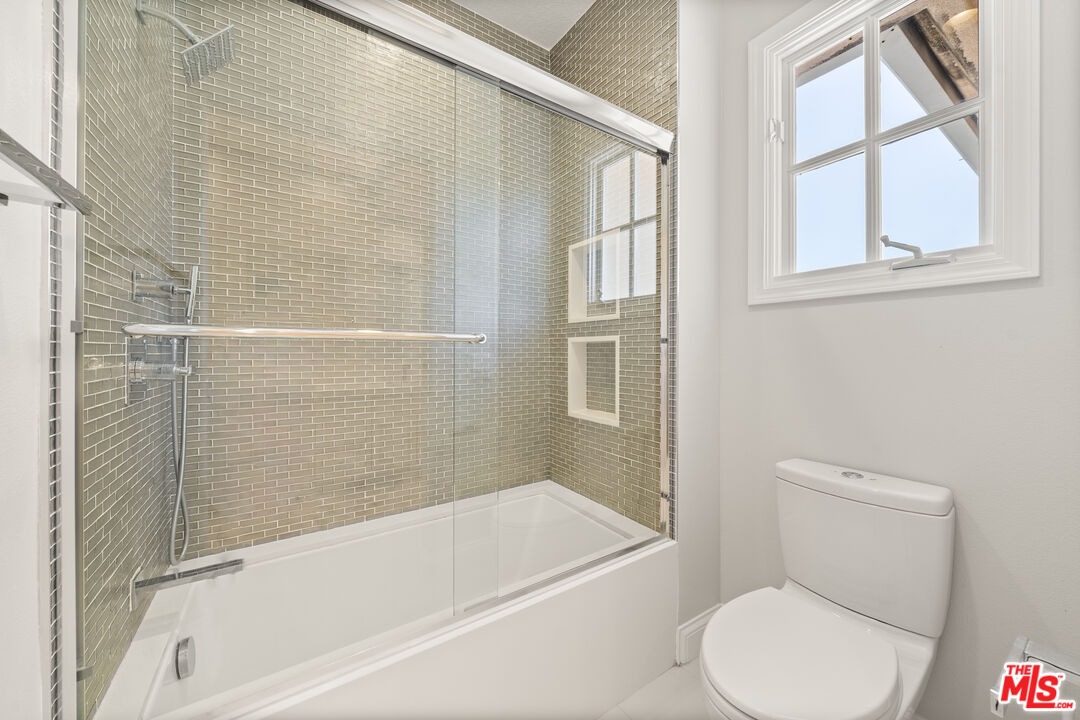 18419 Saint Moritz Dr