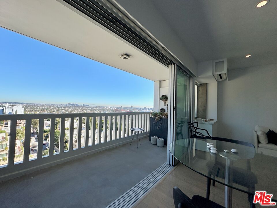 999 N Doheny Dr Unit: 1005