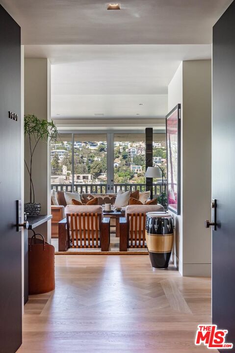 9255 Doheny Rd Unit: 1901