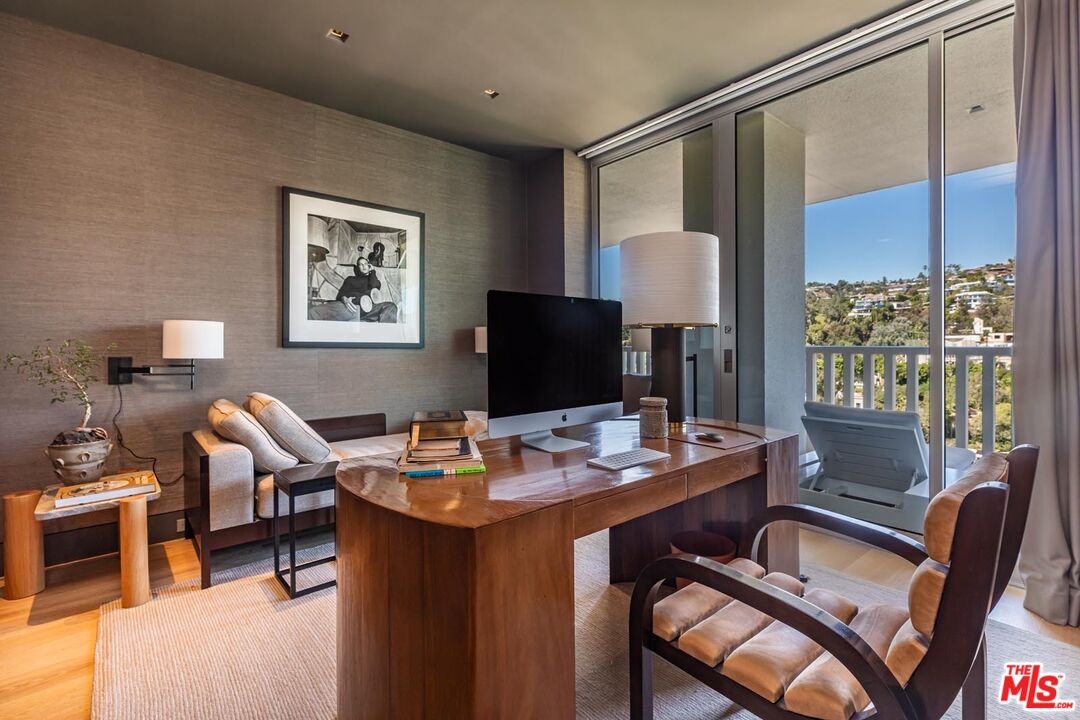 9255 Doheny Rd Unit: 1901