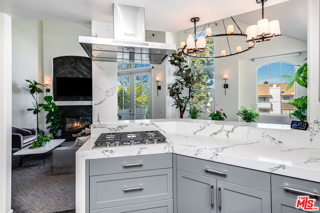 11680 Montana Ave Unit: 302