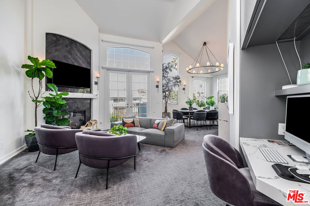 11680 Montana Ave Unit: 302