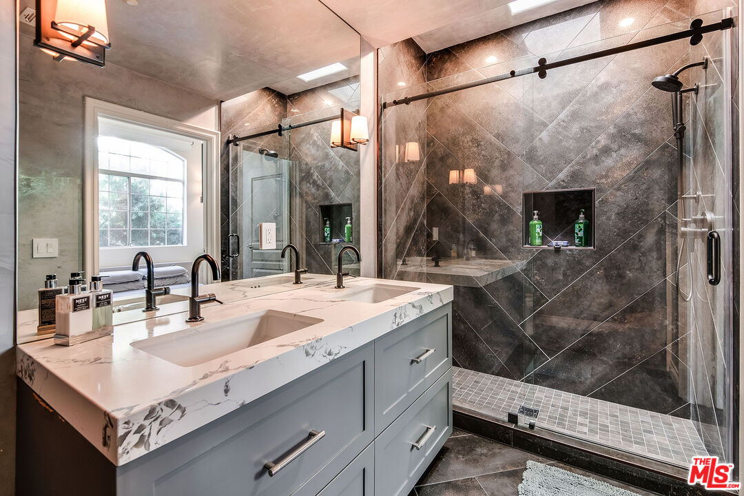 11680 Montana Ave Unit: 302