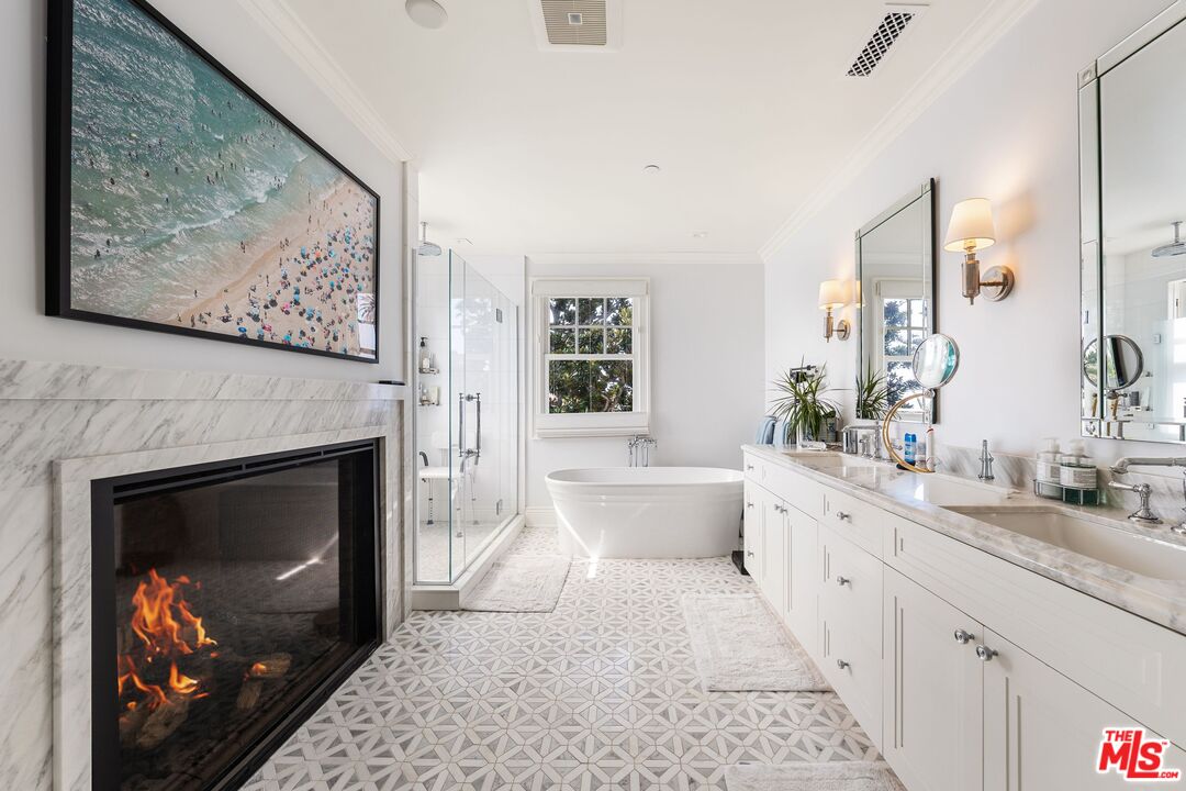 401 Ocean Ave Unit: 2