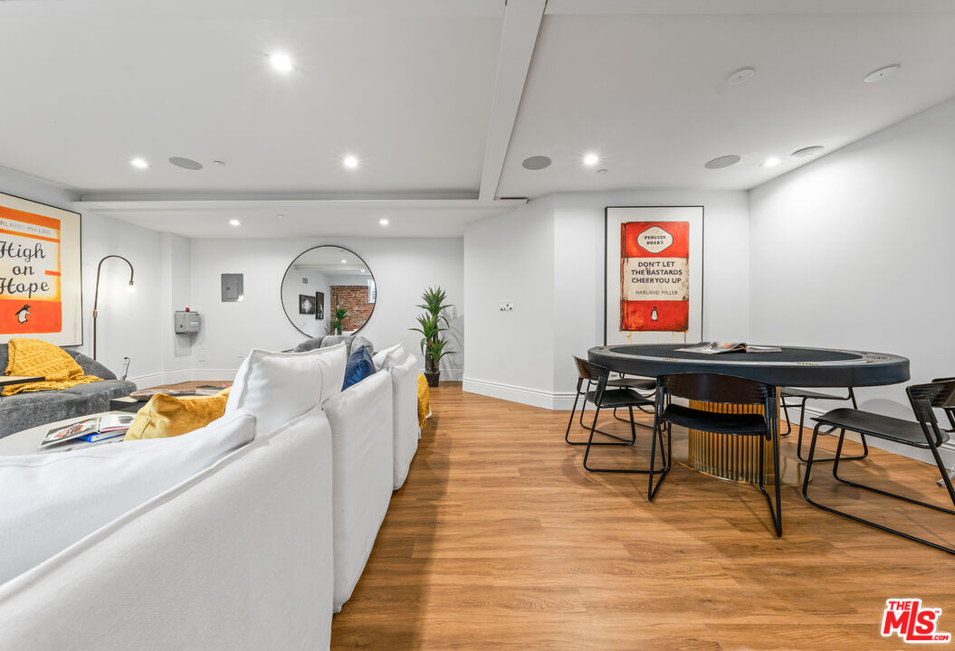 401 Ocean Ave Unit: 2