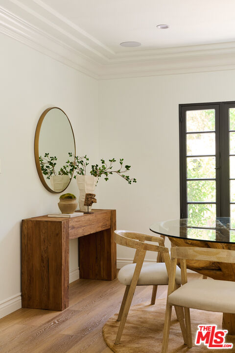 6206 Lindenhurst Ave