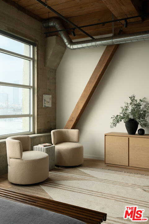 530 S Hewitt St Unit: 443