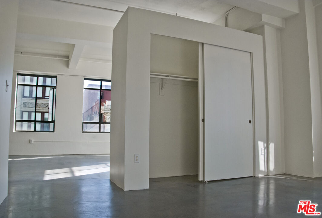 849 S Broadway Unit: 408