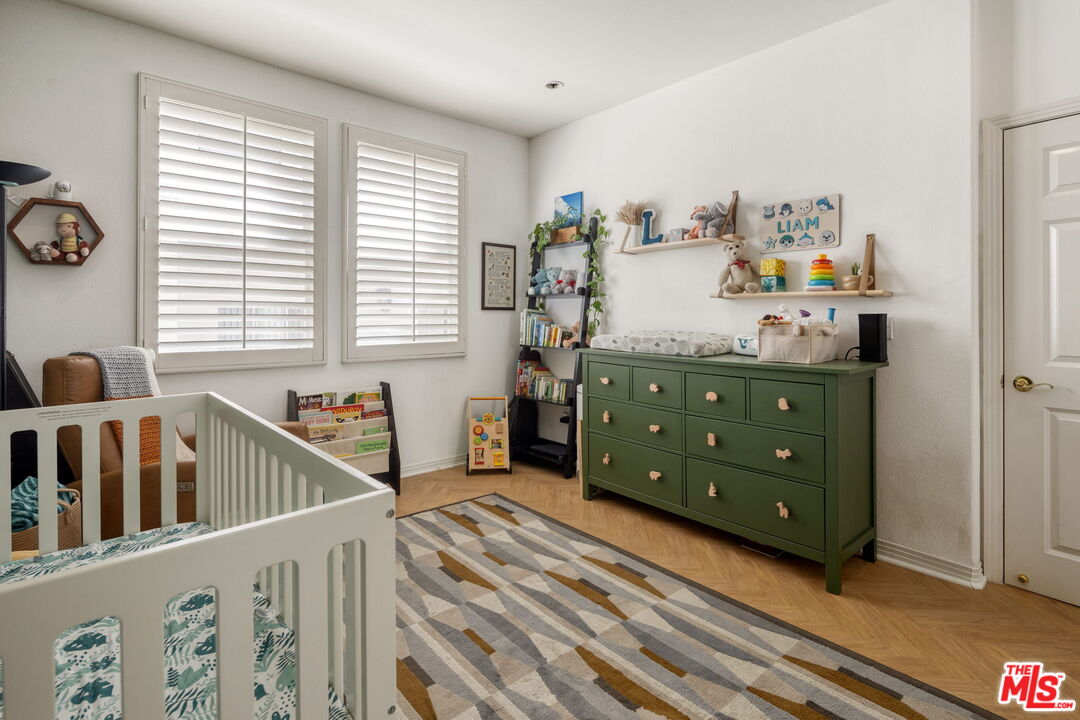 4400 Cartwright Ave Unit: 102