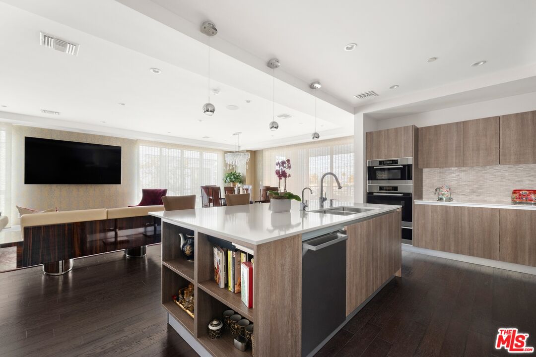 450 N Palm Dr Unit: 507