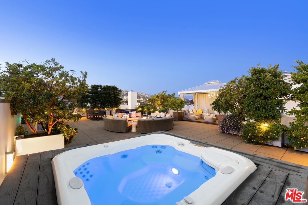 450 N Palm Dr Unit: 507