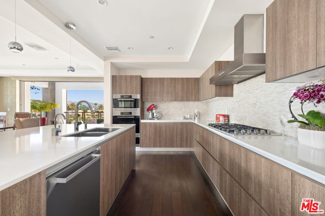 450 N Palm Dr Unit: 507