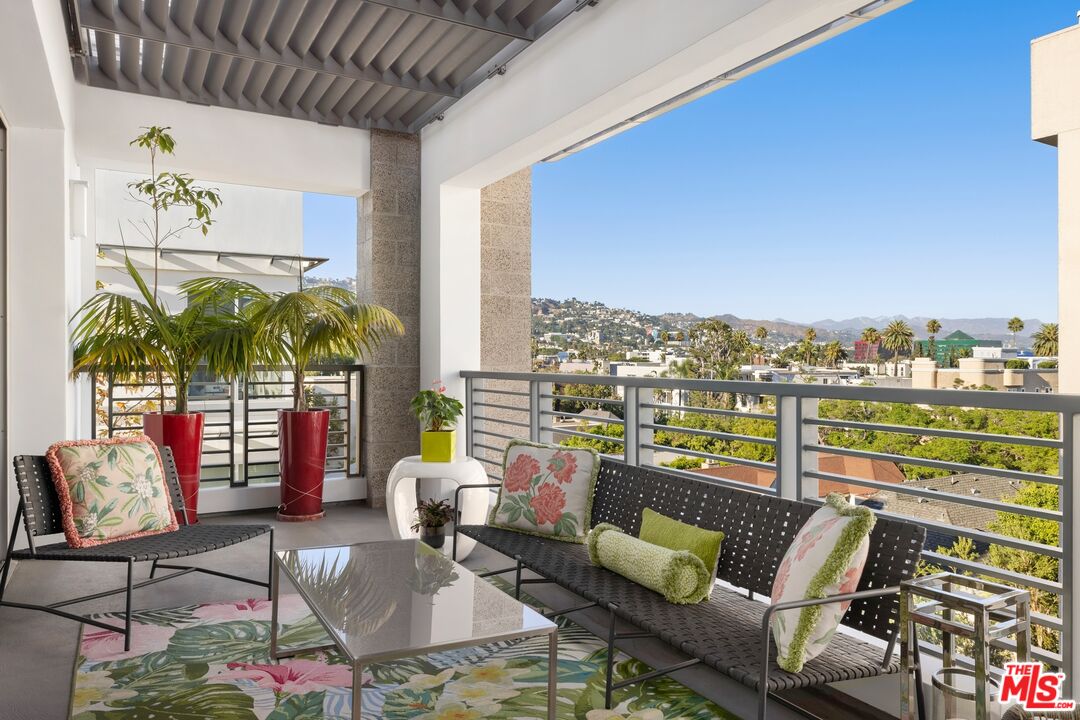 450 N Palm Dr Unit: 507