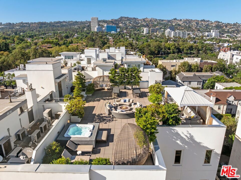 450 N Palm Dr Unit: 507