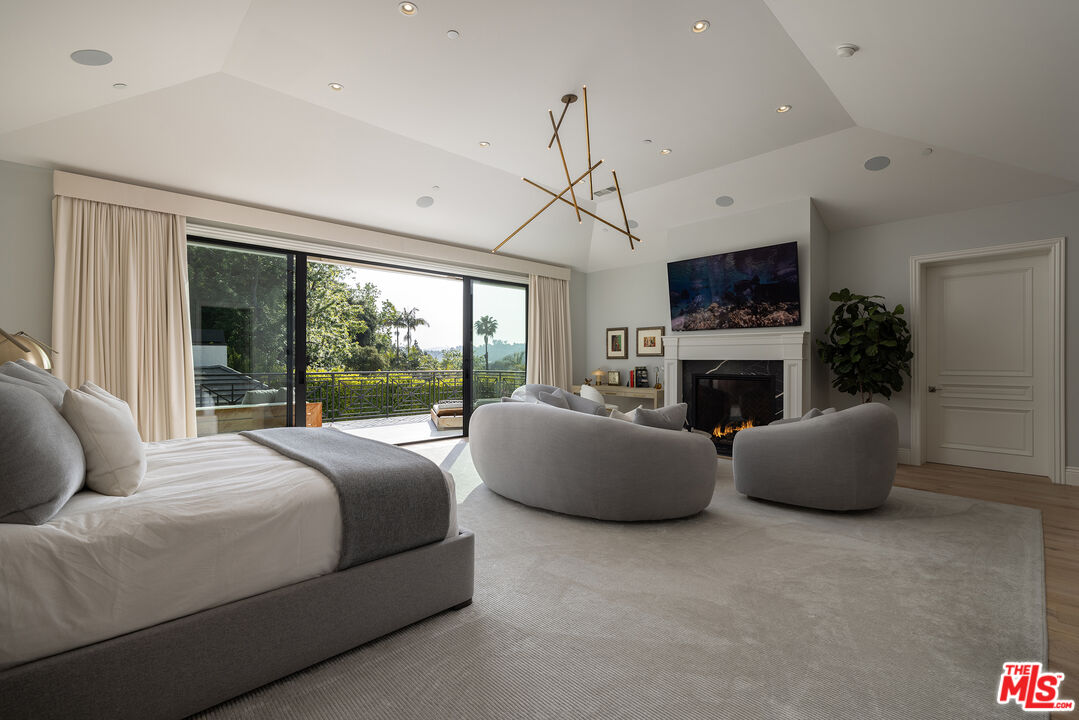 9520 Hidden Valley Rd