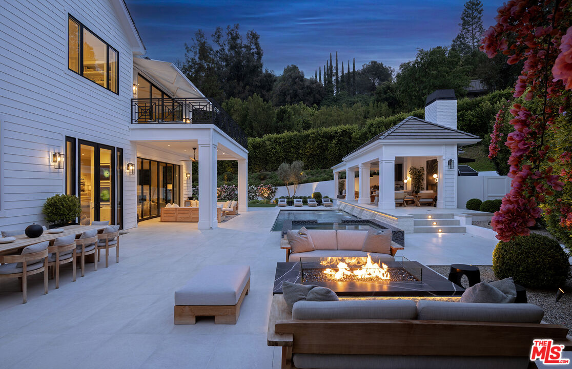 9520 Hidden Valley Rd