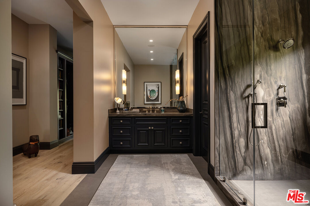 9520 Hidden Valley Rd