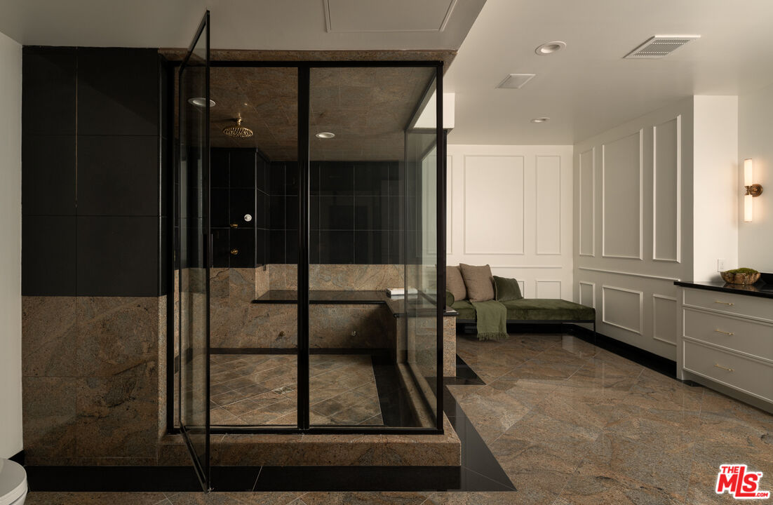 10724 WILSHIRE Unit: 1501