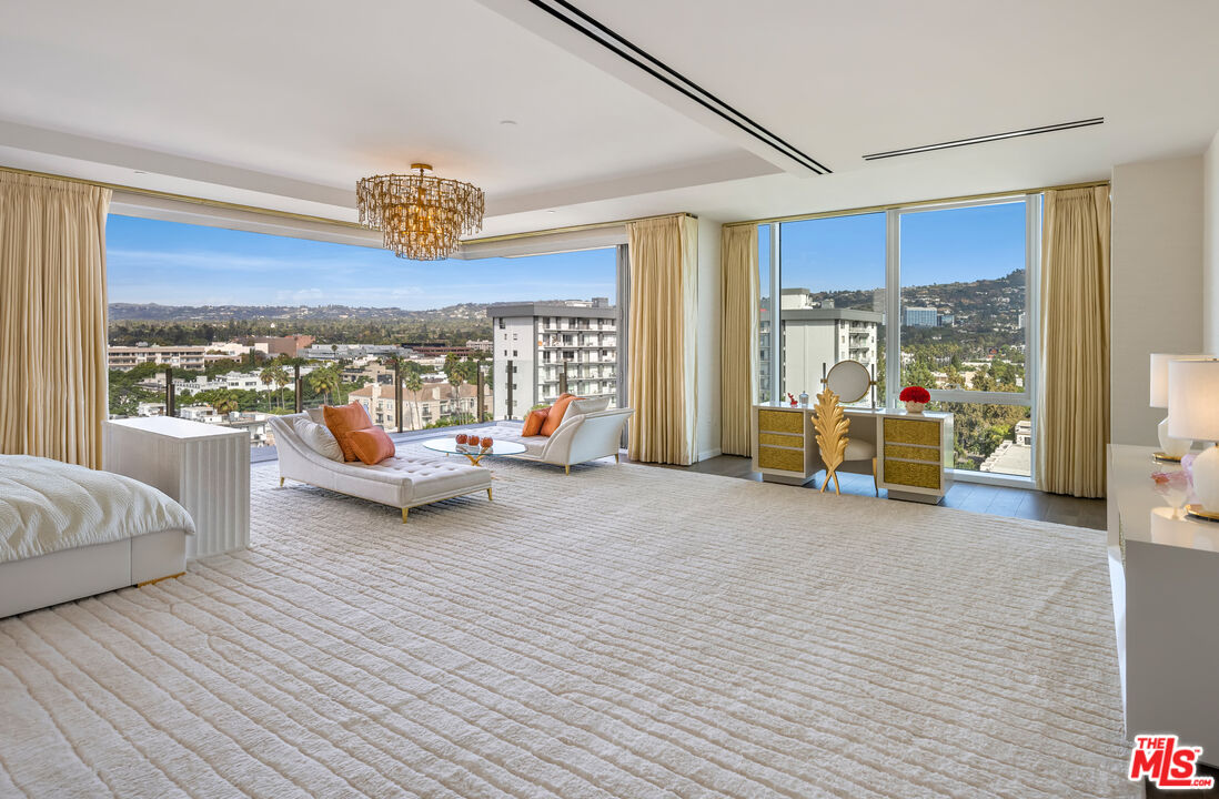 9000 W 3rd St Unit: 1101