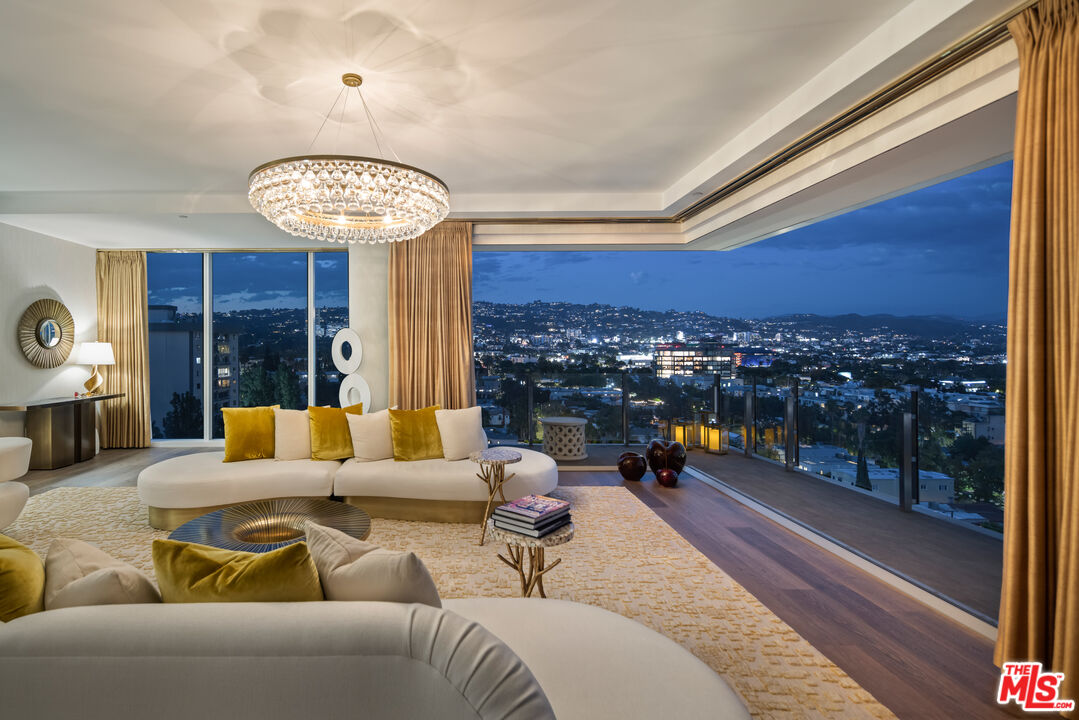 9000 W 3rd St Unit: 1101