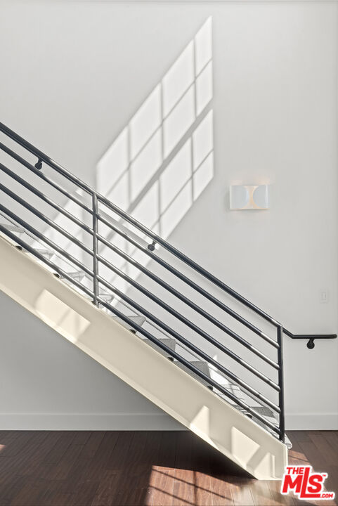 746 S Los Angeles St Unit: 1201