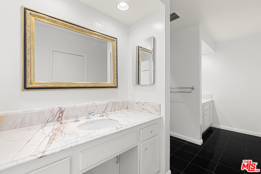 10100 Empyrean Way Unit: 101