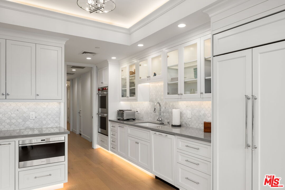 300 N Swall Dr Unit: 354