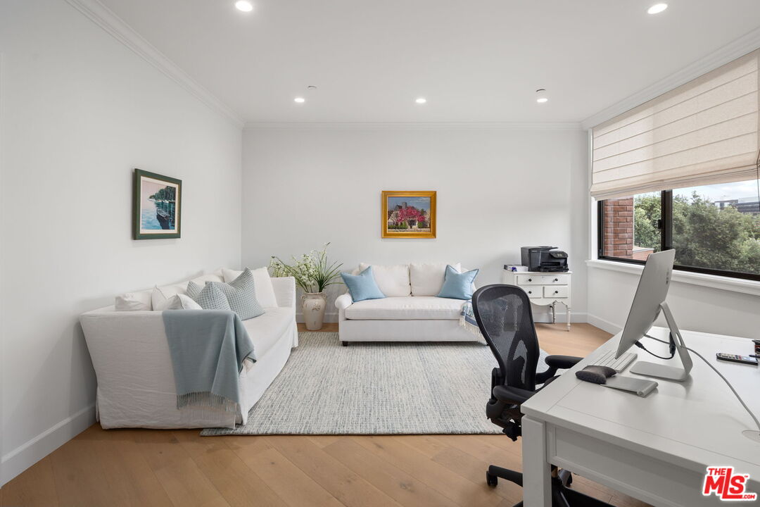 300 N Swall Dr Unit: 354