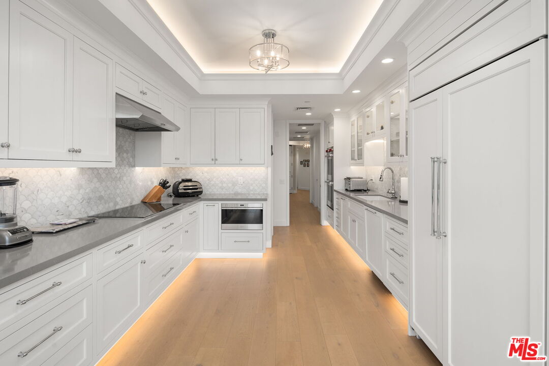 300 N Swall Dr Unit: 354