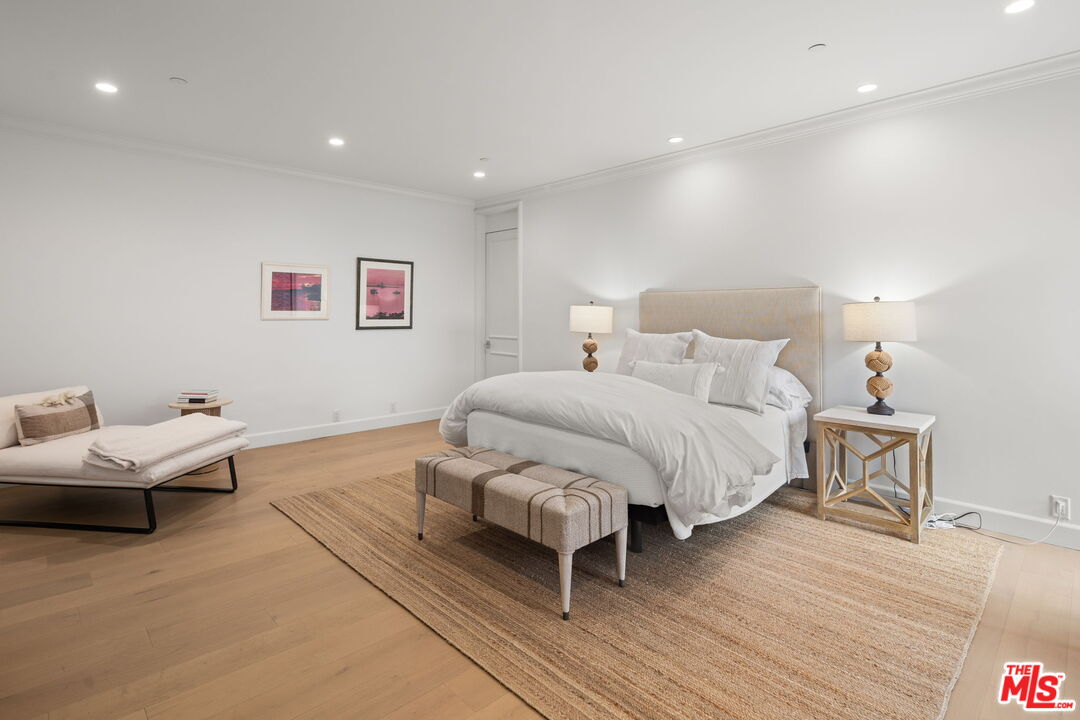 300 N Swall Dr Unit: 354