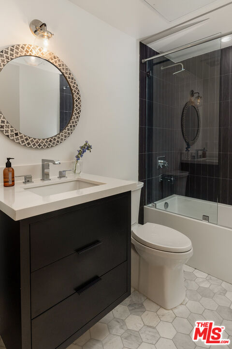 1927 18th St Unit: C