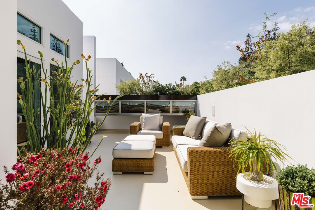 26808 Malibu Cove Colony Dr