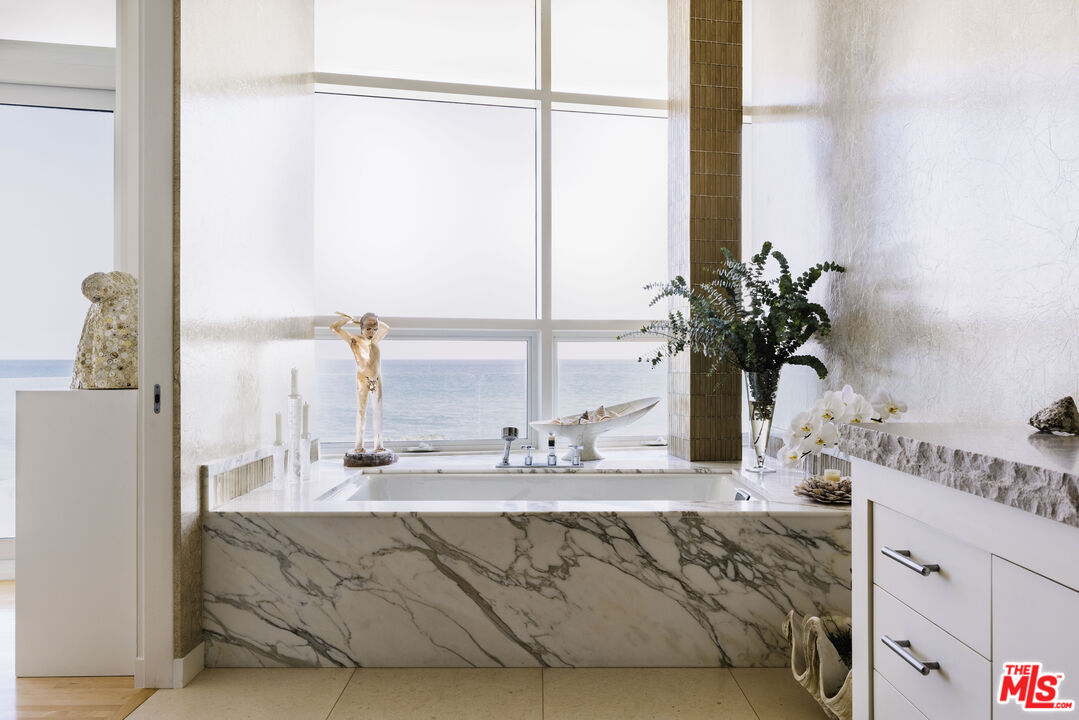 26808 Malibu Cove Colony Dr