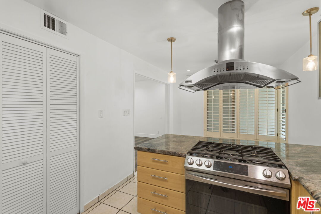 530 Evergreen St Unit: 9