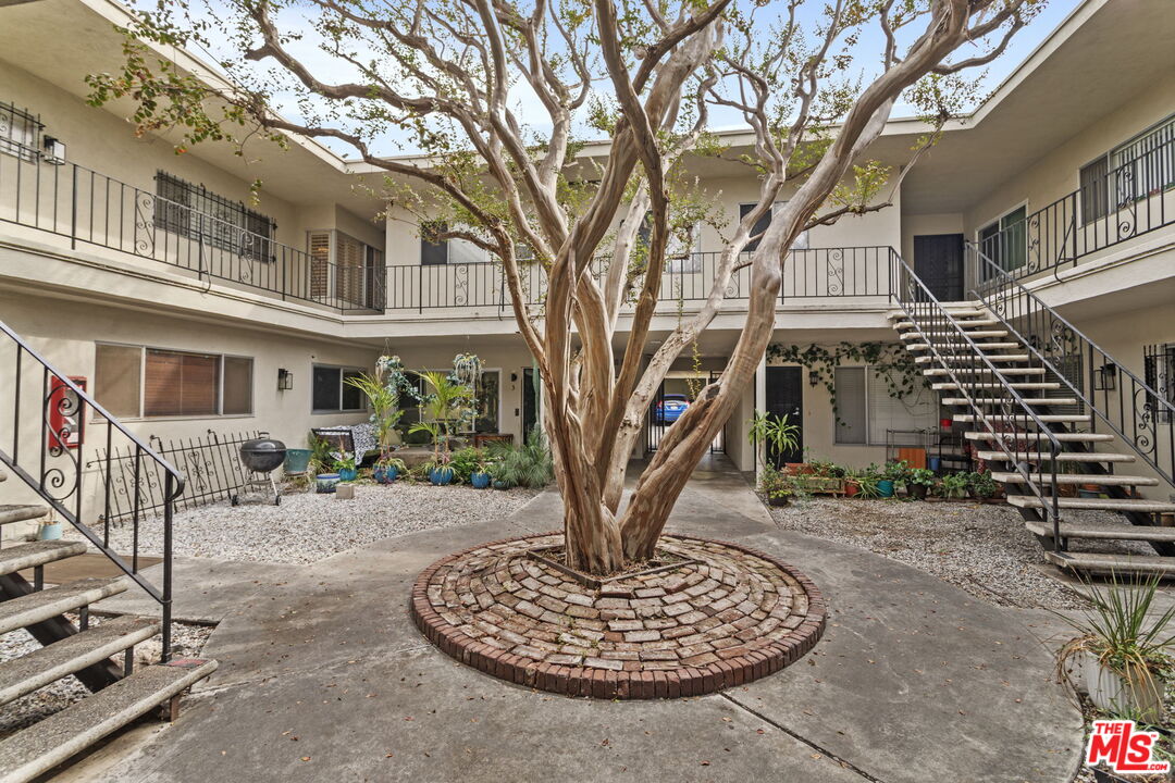 530 Evergreen St Unit: 9