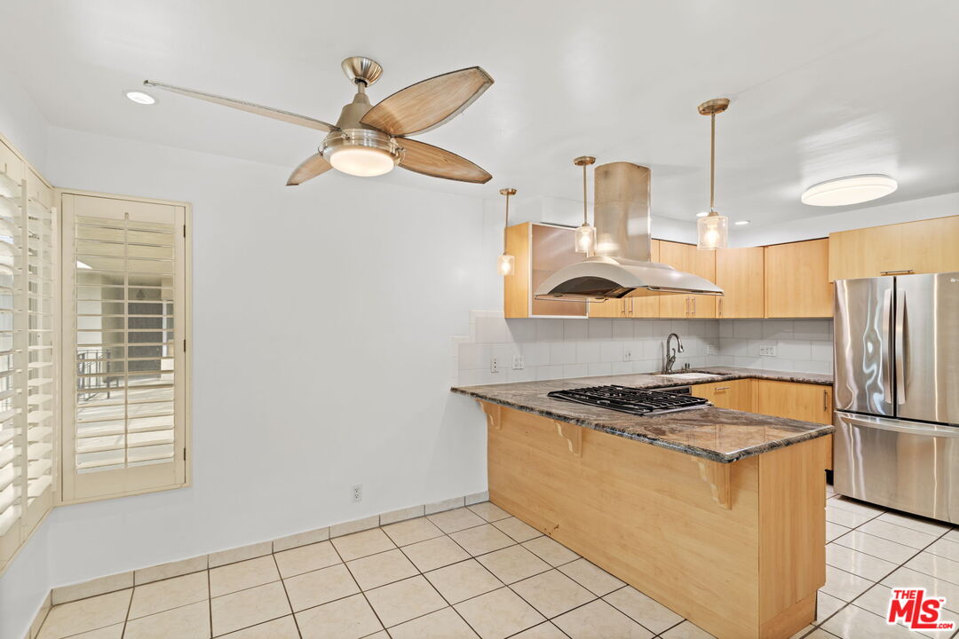 530 Evergreen St Unit: 9