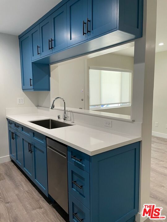 27 Anchorage St Unit: B