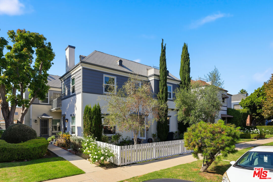 111 N Harper Ave Unit: 1/2