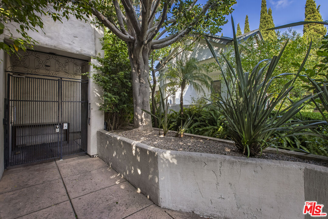 1017 Pearl St Unit: E