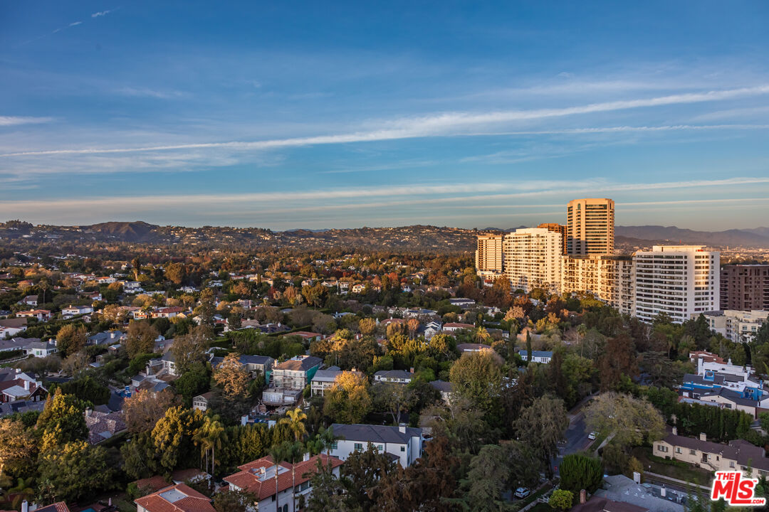 10727 Wilshire Blvd Unit: 1702