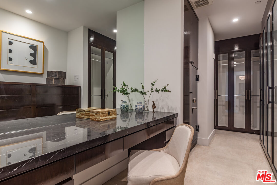 10727 Wilshire Blvd Unit: 1702