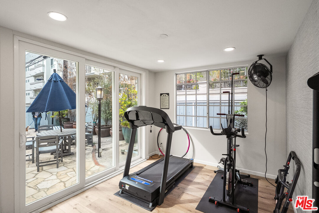 11667 Gorham Ave Unit: 206